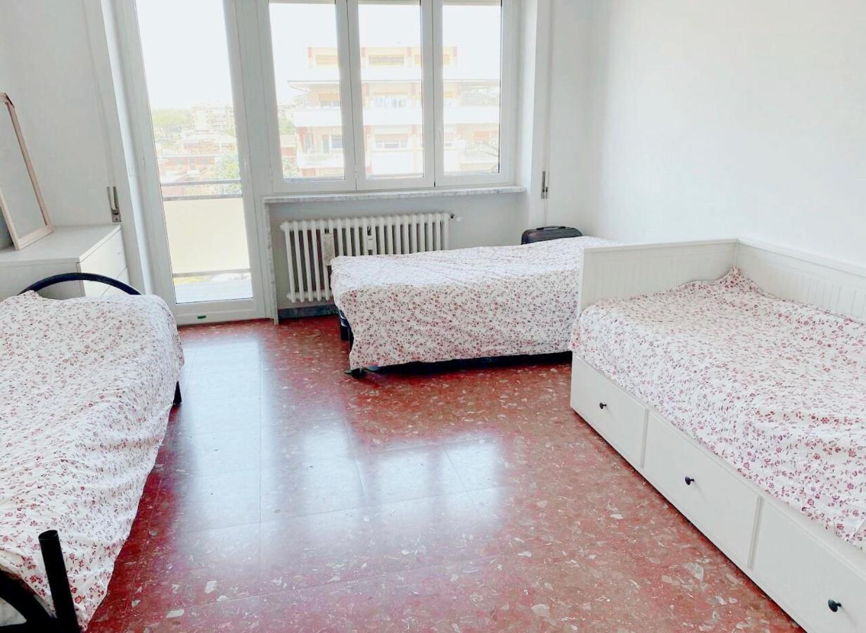 Bed and Breakfast Female Dormitory For Only Female à Rome Extérieur photo